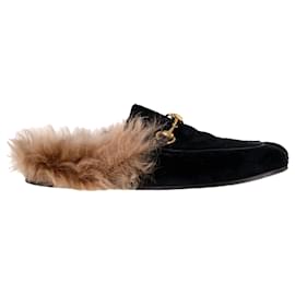 Mule Princetown Gucci in velluto nero e pelliccia