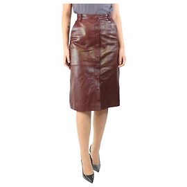 Autre Marque Falda midi de cuero burdeos con botones - talla UK 10