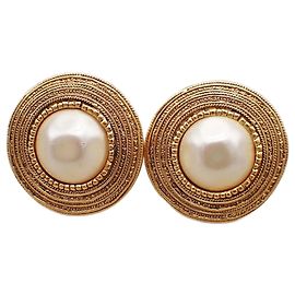 Chanel Vintage Round Clip-On Metal with Faux Pearl