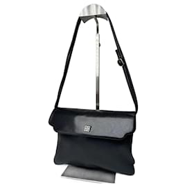 Borsa in pelle nera Givenchy 2 in 1 vintage