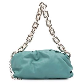 Pochette a Catena in Pelle di Agnello Blu Bottega Veneta