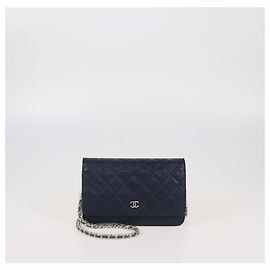 Borsa WOC in caviar trapuntato blu navy Chanel