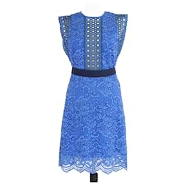 Midi-Kleid Sandro mit blauen Ösen-Lace-Details