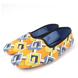 Pantofole in satin con stampa logo G geometrico Gucci