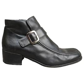 Bally Uronia Stiefeletten aus Leder Schwarz