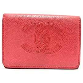 Portafoglio pieghevole tri-fold in rosa salmone di Chanel