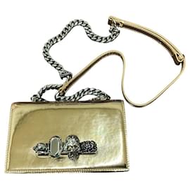 Alexander McQueen Tasche aus goldenem Metallic Leder mit Knuckle - Alexander Mcqueen