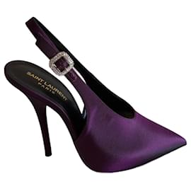 Yves Saint Laurent Yasmeen Escarpins en soie violet 38