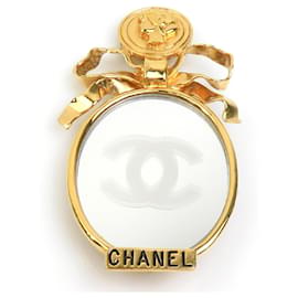 Spilla in metallo dorato a specchio Coco Mark di Chanel