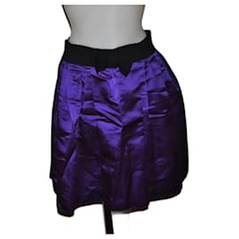 Falda D&G de acetato efecto satén negra y morada oscura Talla 42