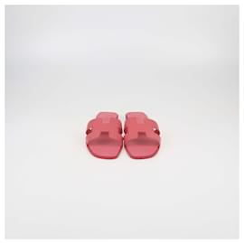 Hermès Sandalo piatto Oran in pelle rosa Hermes