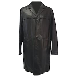 Prada Trenchcoat mit verdecktem Verschluss aus schwarzem Lammleder