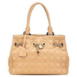 Borsa Lady Dior Cannage di Christian Dior