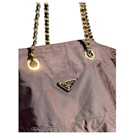 Borsa Prada con catena in nylon