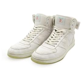 Hochschnitt-Sneaker mit Monogramm-Prägung aus der Rivoli-Linie von Louis Vuitton
