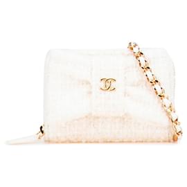 Mini portafoglio a catena con nastro Coco Mark di Chanel