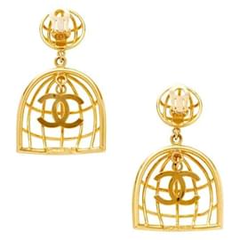 Orecchini a forma di gabbia per uccelli Chanel in ottone placcato oro vintage – Gioielli a clip del 1993