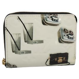 LOUIS VUITTON Vernis Sticker Print Nicola Geschier Blanco M50372 Auth 141690V