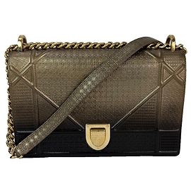 Borsa a tracolla in pelle di vitello goffrata Cannage Ombre Diorama Christian Dior