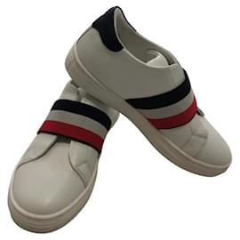 Zapatillas Moncler niño de piel blanca talla 32