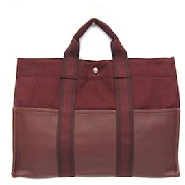 Hermès Fourre Tout MM Tote Bag in Bordeaux