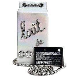 Chanel Bolso de cartón de leche Lait de Coco en piel de cabra plateada iridiscente