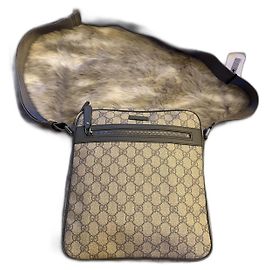 Borsa Messenger Gucci GG Supreme