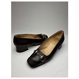 Pumps in pelle verniciata Horsebit vintage Gucci marroni 37C