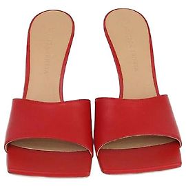 Mule in pelle rossa Bottega Veneta