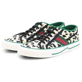 Gucci GG Prägung Shearling Sneaker