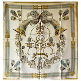 Hermès Seidenschal Panache und Fantasie Grün Eggshell