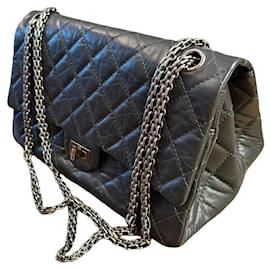 Borsa a mano Chanel 2.55 in pelle grigia