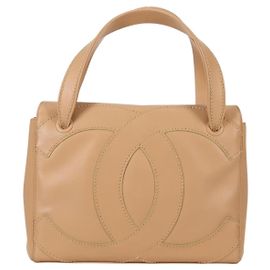Borsa tote Chanel CC Stitch in pelle di agnello media
