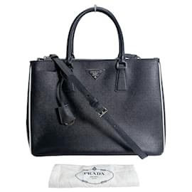 Bolsa tote de couro Saffiano Prada