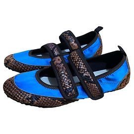 Bimba & Lola zapatillas con dos tiras