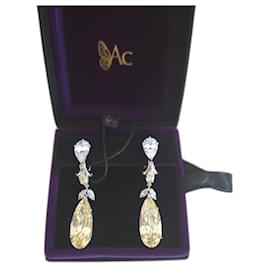 Autre Marque Anabela Chan Calla Lily Ohrringe in Canary