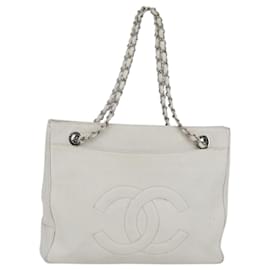 CHANEL Ketten-Schultertasche aus Kaviarleder in Weiß mit silberner CC Auth BA6376