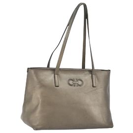 Borsa Tote Gancini in pelle beige e argento di Salvatore Ferragamo Auth hk2986