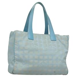 CHANEL Nuova Borsa Tote da Viaggio in Nylon Azzurro Chiaro Argento CC Auth 133486