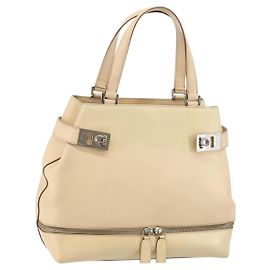 Borsa a mano Gancini in pelle beige e argento di Salvatore Ferragamo Auth hk2982