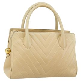 CHANEL Borsa a Mano V Stitch in Pelle di Agnello Beige Oro CC Auth 128926