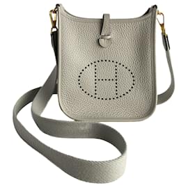 Evelyne 16 TPM in pelle Taurillon Clemence Amazone Hobo Crossbody Grigio - Hermès