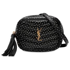 Lou Monogram Kamera Tasche aus schwarzem, gestepptem Kalbsleder mit Punkten von Saint Laurent