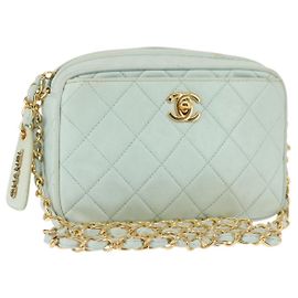 CHANEL Borsa a Spalla Matelassé in Pelle di Agnello Azzurro Chiaro Oro CC Auth bs29467
