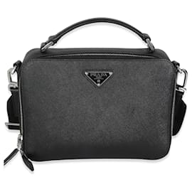 Borsa a tracolla media Brique in Saffiano nero di Prada