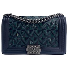 Borsa a spalla Chanel Boy Clutch in tweed medio