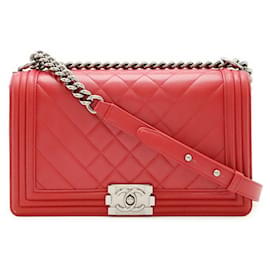 Borsa a Spalla Chanel Boy in Pelle di Agnello Matelassé