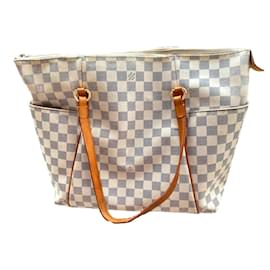 Louis Vuitton Totally MM