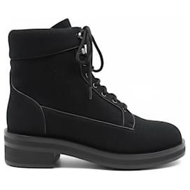 Stivali combat Chanel neri in tweed