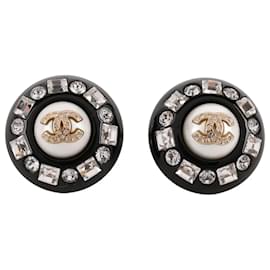 Brincos Chanel Redondos de Strass
